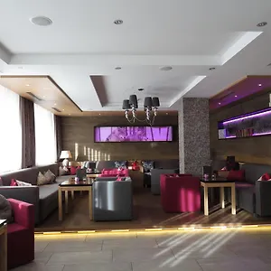 Wolfs Aparts + Aparthotel Ischgl